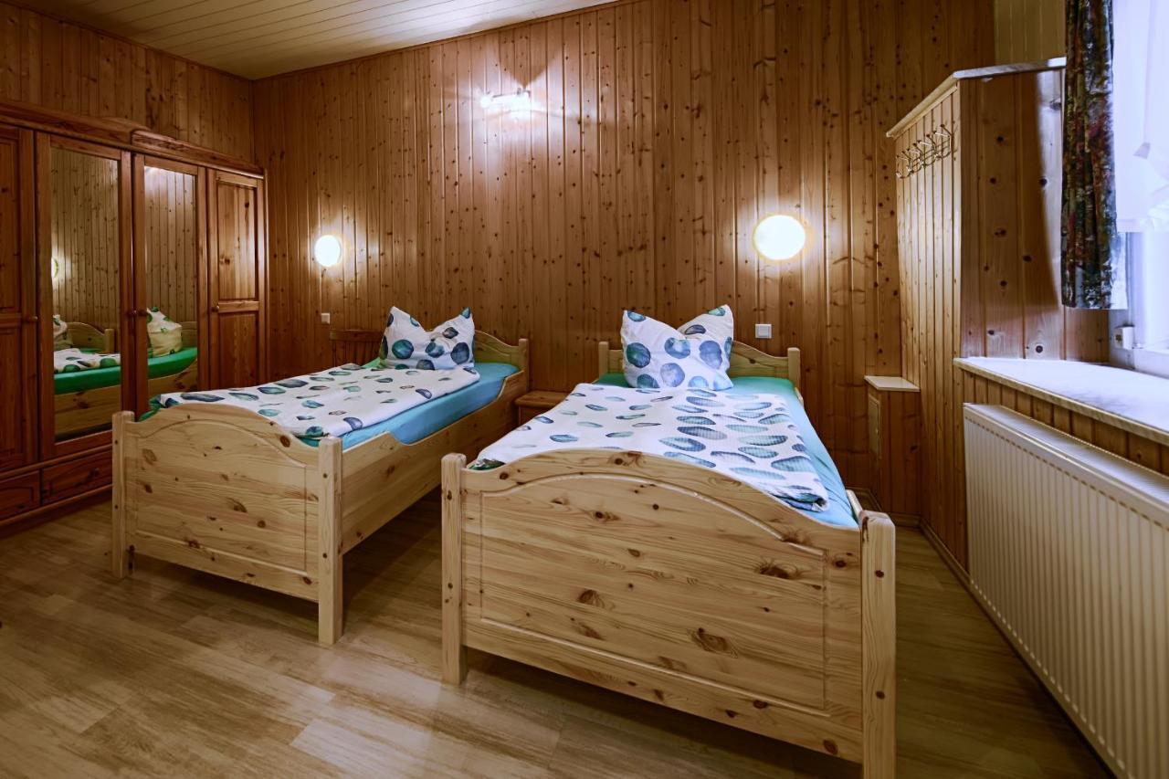 Garnbacher Hof Bagian luar foto
